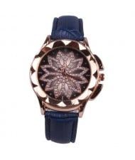 Vintage Hollow Design Floral Index Women Fashion Wrist Watch - Blue