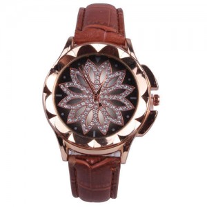 Vintage Hollow Design Floral Index Women Fashion Wrist Watch - Coffee