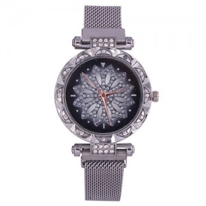 Lucky Lotus Design Shining Index Women Fashion Wrist Watch - Silver