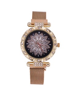 Lucky Lotus Design Shining Index Women Fashion Wrist Watch - Golden