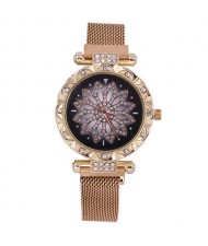 Lucky Lotus Design Shining Index Women Fashion Wrist Watch - Golden