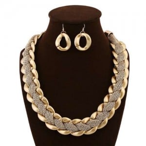 Weaving Pattern Alloy Bold Chain Design Golden Necklace and Earrings Set