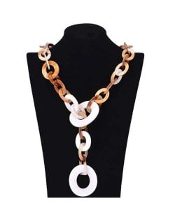 White Linked Circles Chain Fashion Acrylic Women Costume Necklace
