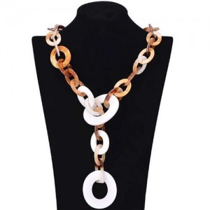 White Linked Circles Chain Fashion Acrylic Women Costume Necklace