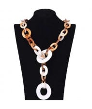 White Linked Circles Chain Fashion Acrylic Women Costume Necklace