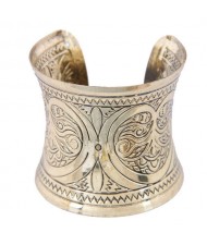 Vintage Folk Image Engraving Design Wide Fashion Open Style Alloy Women Bangle - Golden