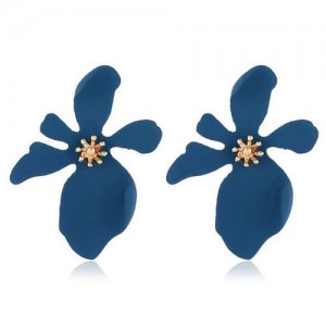 High Fashion Flower Design Women Statement Costume Earrings - Blue