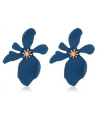 High Fashion Flower Design Women Statement Costume Earrings - Blue