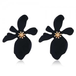 High Fashion Flower Design Women Statement Costume Earrings - Black