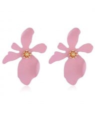 High Fashion Flower Design Women Statement Costume Earrings - Pink