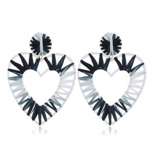 Threads Weaving Hollow Heart Design Women Fashion Statement Earrings - Black