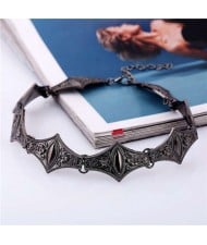 Gem Embellished Vintage Floral Engraving Design Short Women Costume Necklace - Black