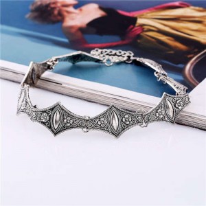 Gem Embellished Vintage Floral Engraving Design Short Women Costume Necklace - Vintage Silver