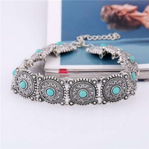 Artificial Turquoise Embellished Vintage Floral Pattern Short Women Necklace - Silver