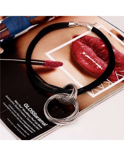 Graceful Hoop Pendant Short Rope Costume Necklace - Silver