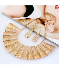 Hollow Fan-shape Metallic Women Bib Necklace and Earrings Set - Golden