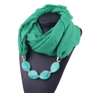 Resin Beads Decorated High Fashion Bali Yarn Women Scarf Necklace - Green