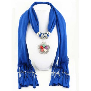 Artificial Turquoise Flower Pendant Solid Color Women Scarf Necklace - Royal Blue