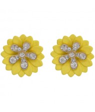 Rhinestone Embellished Daisy Design High Fashion Women Earrings - Yellow