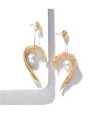 Pearl Inlaid Curled Leaves Design Women Golden Fashion Earrings