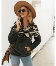 Camouflage Prints Jointed Design High Fashion Hooded Long Sleeves Women Top - Army Green