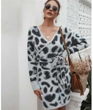Leopard Prints V-neck Waistband Decorated Winter Fashion One-piece Women Dress - Gray