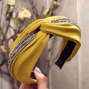 Rhinestone and Beads Embellished Knot Pattern Women Cloth Hair Hoop - Yellow