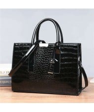 (3 Colors Available) Crocodile Texture Luxurious Design High Fashion Women Handbag/ Shoulder Bag