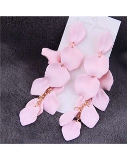 Romantic Petals Design High Fashion Dangling Women Statement Earrings - Pink