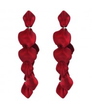 Romantic Petals Design High Fashion Dangling Women Statement Earrings - Red