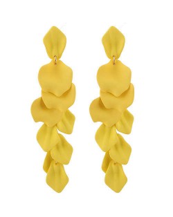 Romantic Petals Design High Fashion Dangling Women Statement Earrings - Yellow