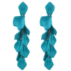 Romantic Petals Design High Fashion Dangling Women Statement Earrings - Blue