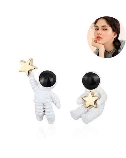 Asymmetric Daisy with Dangling Pearl Design Korean Fashion Women Earrings - Pink