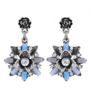 Rhinestone Decorated Vintage Flower Design High Fashion Women Earrings - Silver