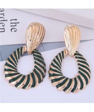 Seashell Pattern Hollow Waterdrop Design High Fashion Women Earrings - Green