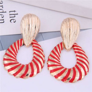 Seashell Pattern Hollow Waterdrop Design High Fashion Women Earrings - Red