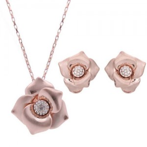 Rhinestone Inlaid Romantic Golden Flower Design Alloy Fashion Jewelry Set