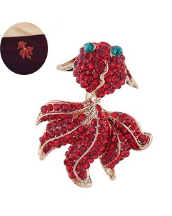 Red Rhinestone Embellished Shining Golden Fish Design High Fashion Women Alloy Brooch
