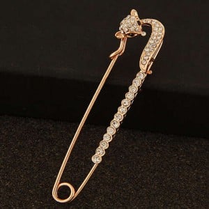 Rhinestone Embellished Graceful Fox Decorated Pin Style Golden Alloy Women Brooch