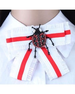 Rhinestone Beetle Decorated Cloth Fashion Women Brooch - White
