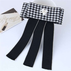 Pearl and Rhinestone Flower Decorated White and Black Tartan Pattern Cloth Fashion Women Brooch