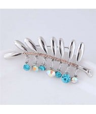 Rhinestone Embellished Leaf Design High Fashion Alloy Women Brooch - Silver
