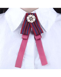 Artificial Pearl Flower Decorated Cloth High Fashion Women Brooch - Pink