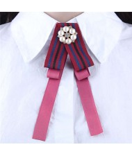 Artificial Pearl Flower Decorated Cloth High Fashion Women Brooch - Pink