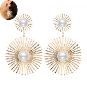 Artificial Pearl Embellished Sunshine Flower Design Bold Fashion Women Alloy Earrings - Golden