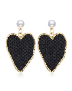 Golden Rimmed Irregular Heart Shape Design Women Fashion Statement Alloy Earrings - Black