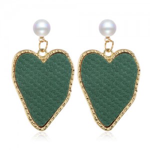 Golden Rimmed Irregular Heart Shape Design Women Fashion Statement Alloy Earrings - Green