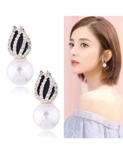 Rhinestone Embellished Artificial Pearl Tulip Design Women Alloy Earrings - White