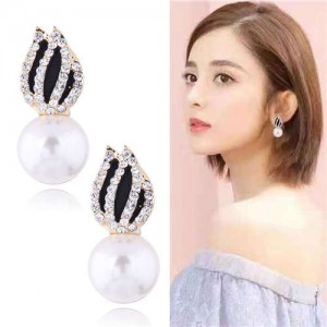 Rhinestone Embellished Artificial Pearl Tulip Design Women Alloy Earrings - White