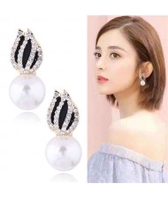Rhinestone Embellished Artificial Pearl Tulip Design Women Alloy Earrings - White